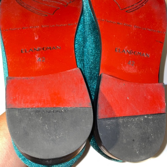 Loafers for Men Green Velvet Shoes of Fashion Embroidered Size 9 - Picture 12 of 13